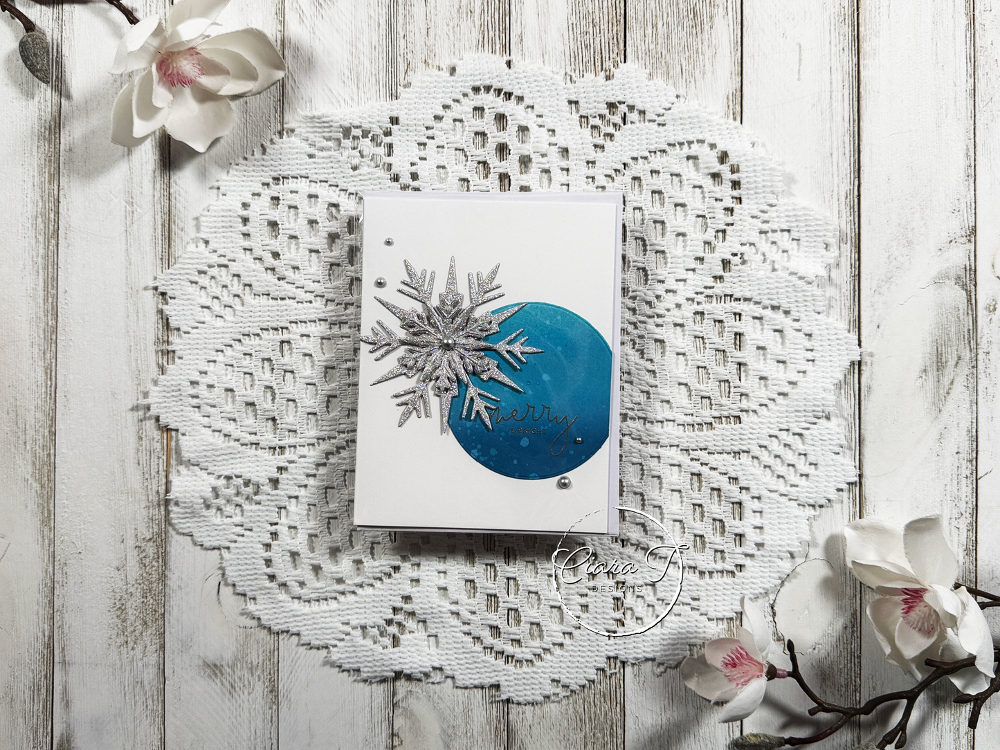 Blue Blended Circle & Snowflake Christmas Card