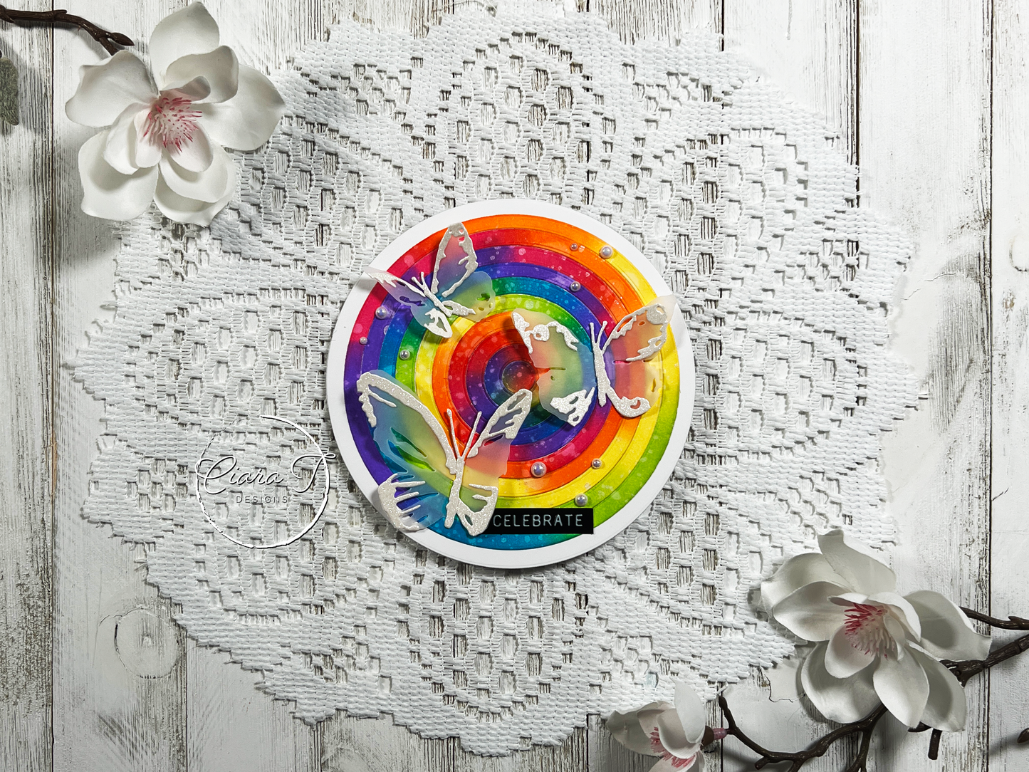Ink-Blended Rainbow Miscellaneous Circle Card